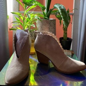 Tan Booties || BRAND NEW CONDITION